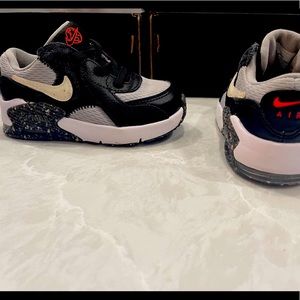 Nike Boys' Toddler Air Max Excee SE Casual Shoes